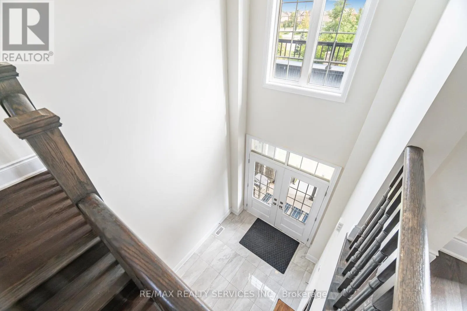 38 FOXSPARROW ROAD