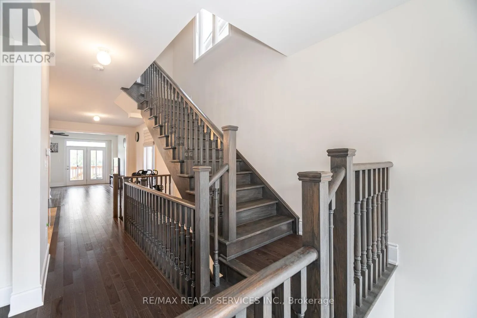 38 FOXSPARROW ROAD