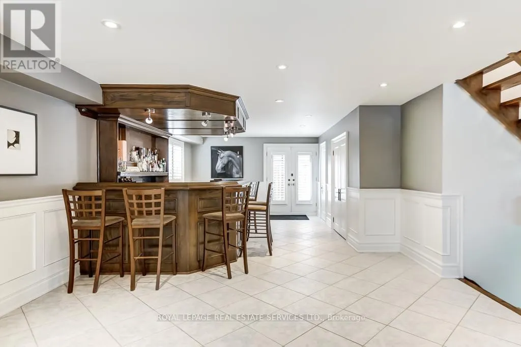 6 CADMAN COURT