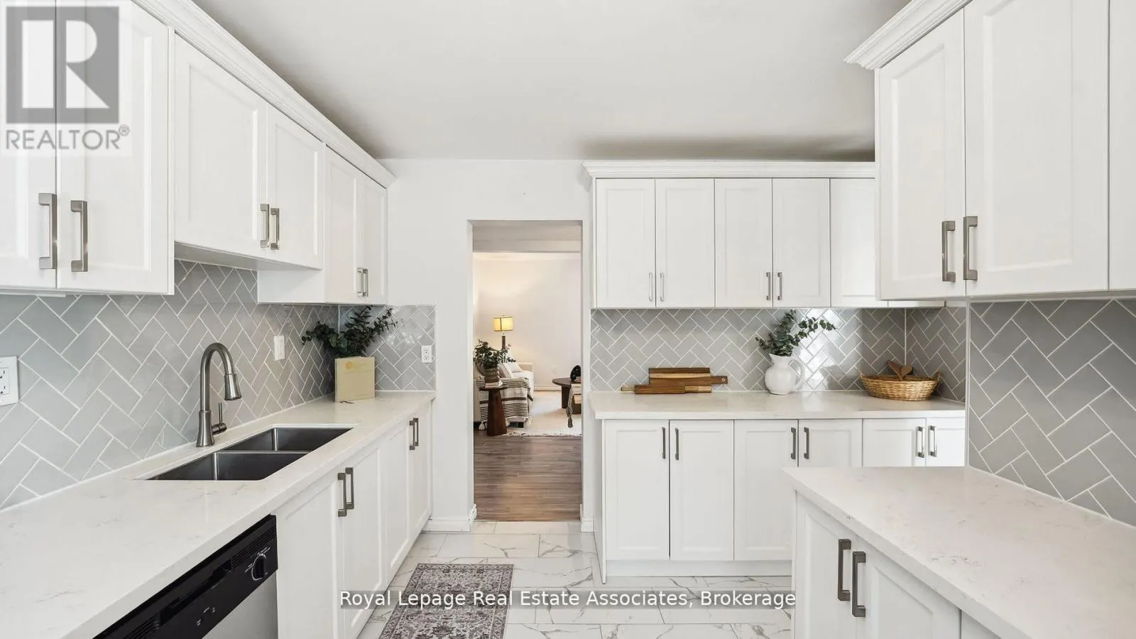20 - 6855 GLEN ERIN DRIVE