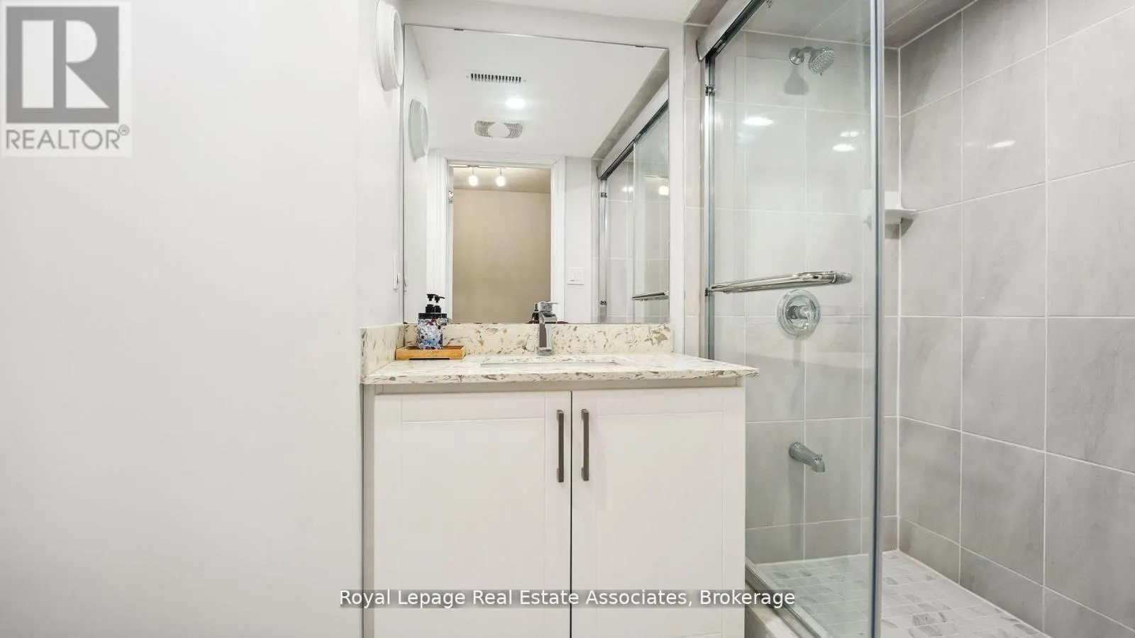 20 - 6855 GLEN ERIN DRIVE