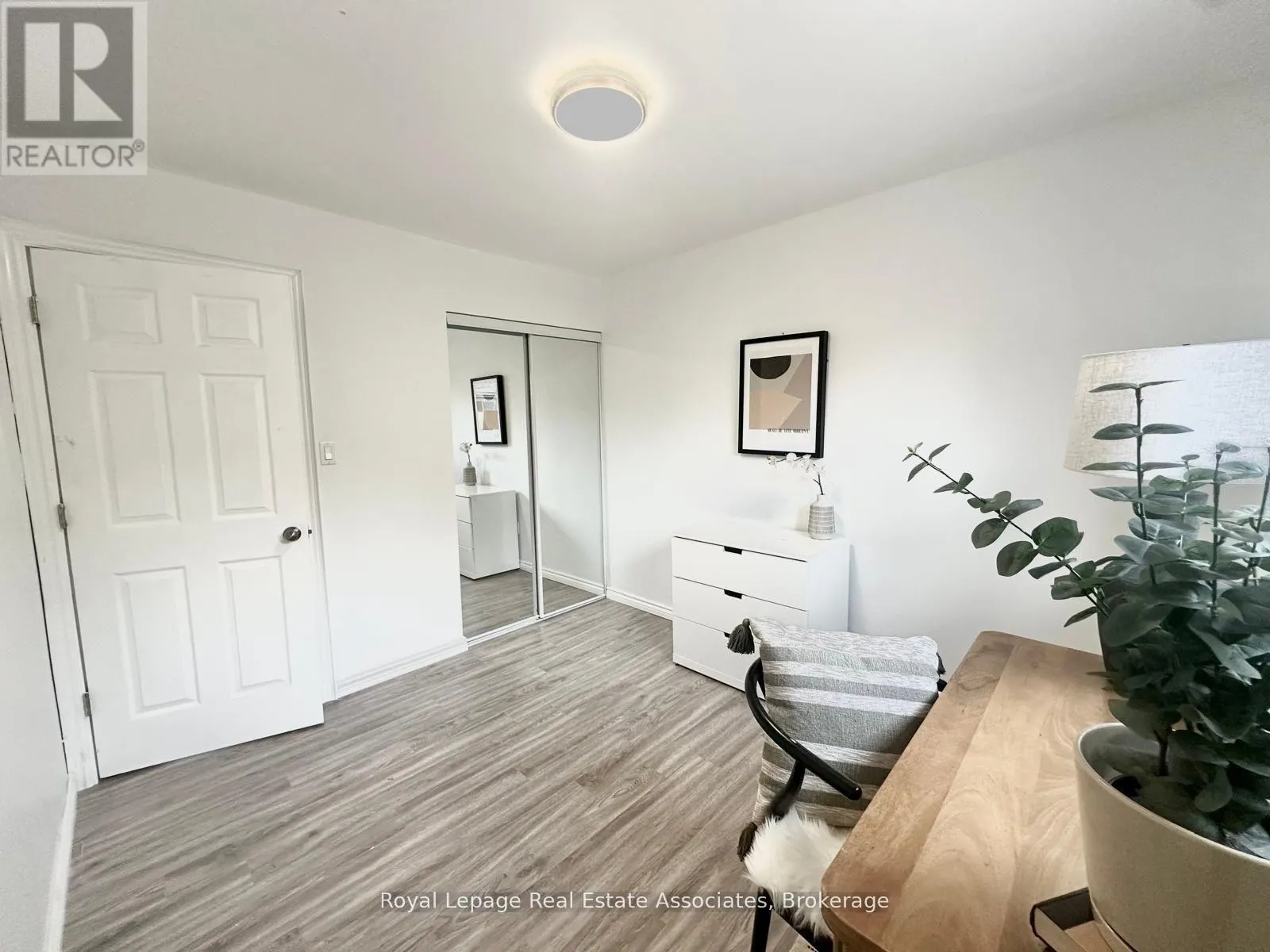 20 - 6855 GLEN ERIN DRIVE