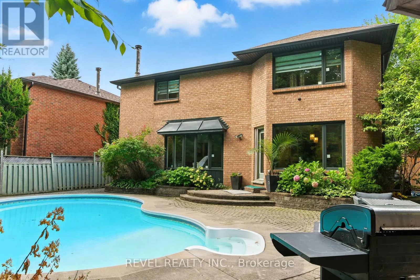 1251 WHITE LANE
