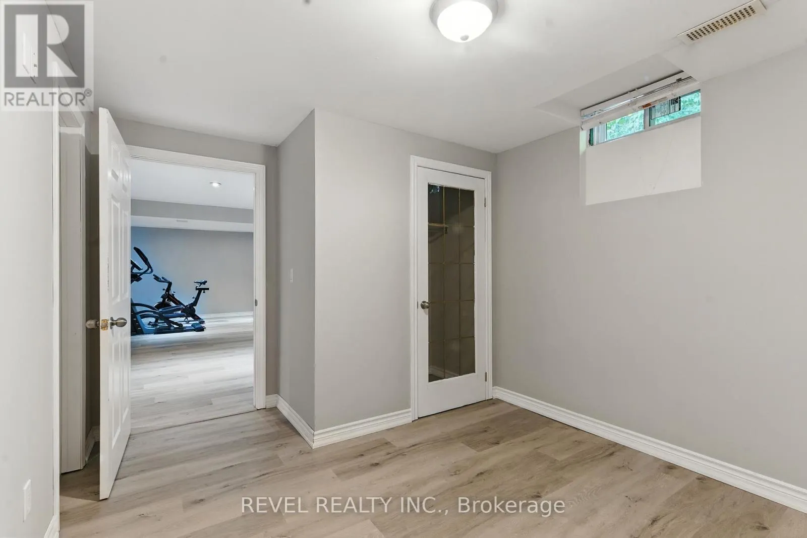 1251 WHITE LANE