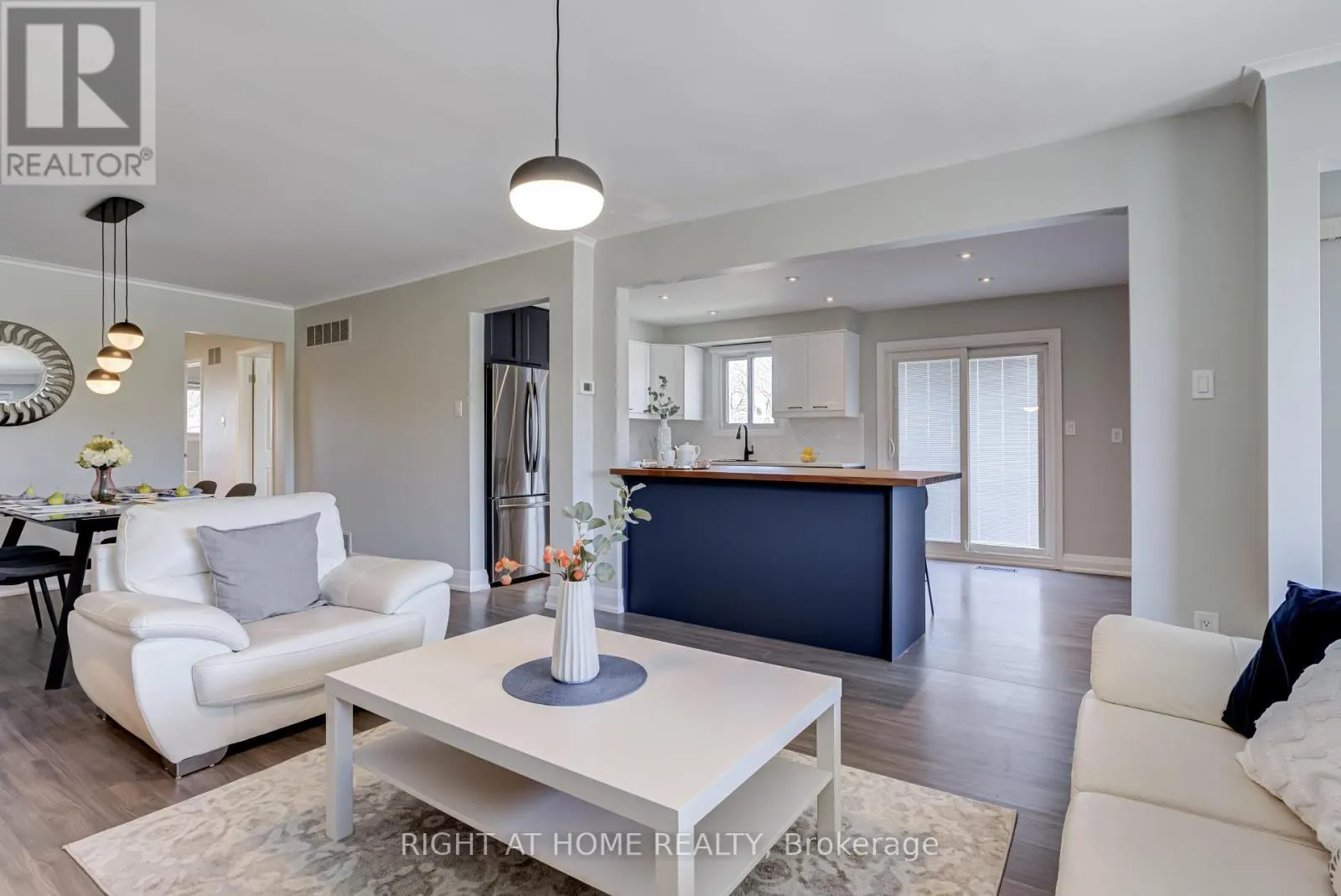 484 KELVEDON MEWS