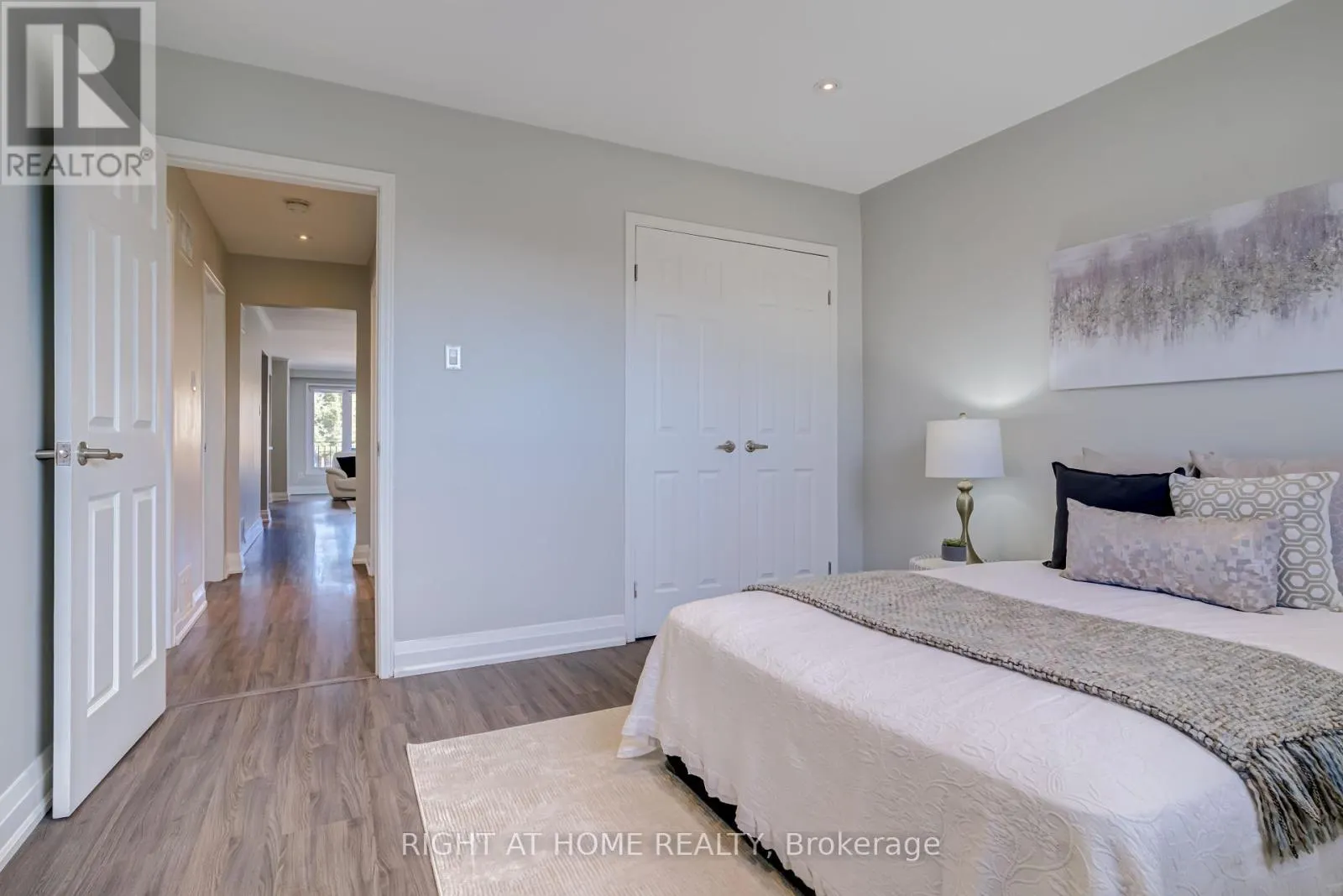 484 KELVEDON MEWS