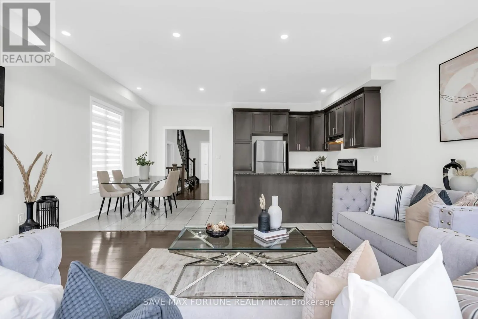 28 GEMMA PLACE