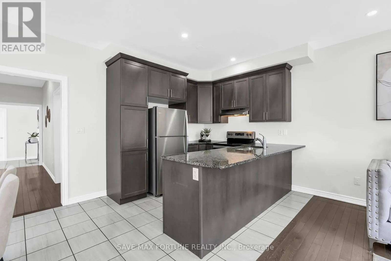 28 GEMMA PLACE