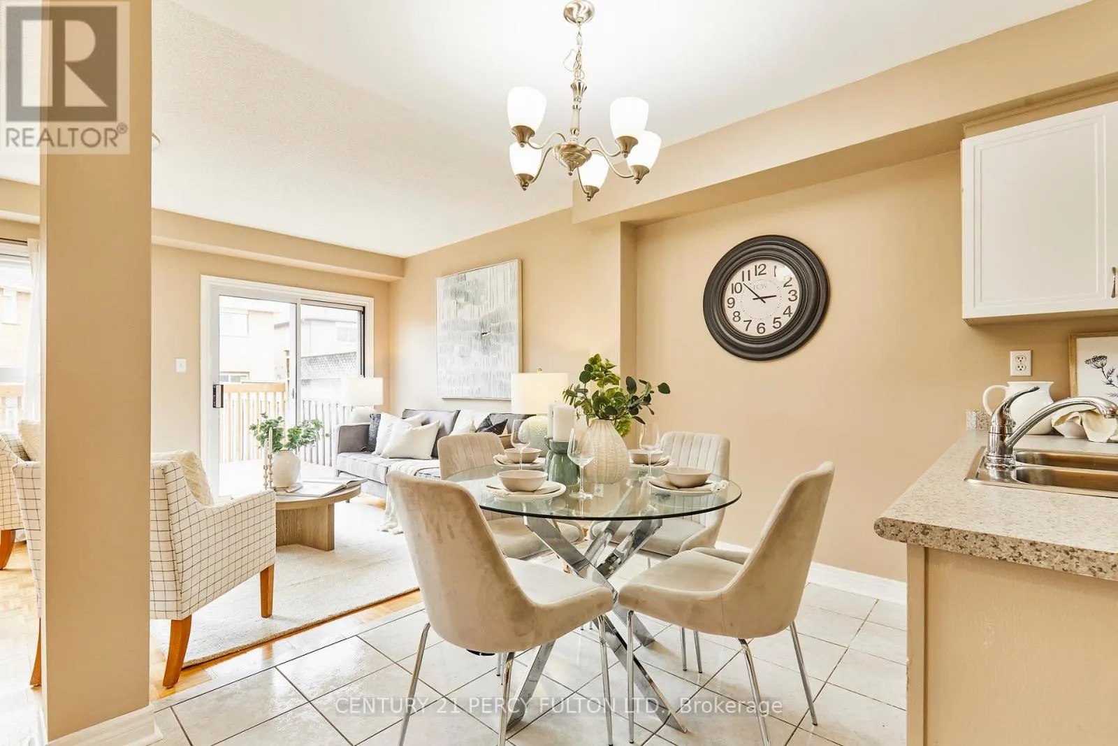 29 ARCHBURY CIRCLE
