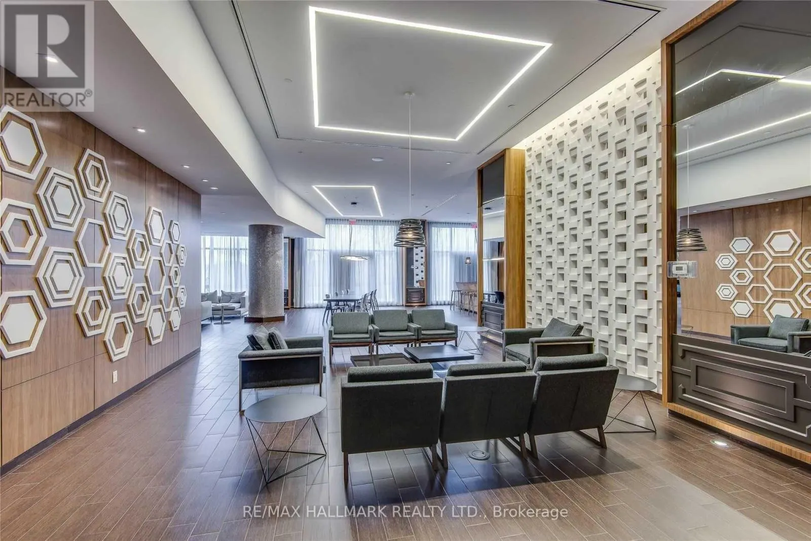 1909 - 36 PARK LAWN ROAD