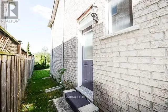 120 RIVER ROCK CRESCENT