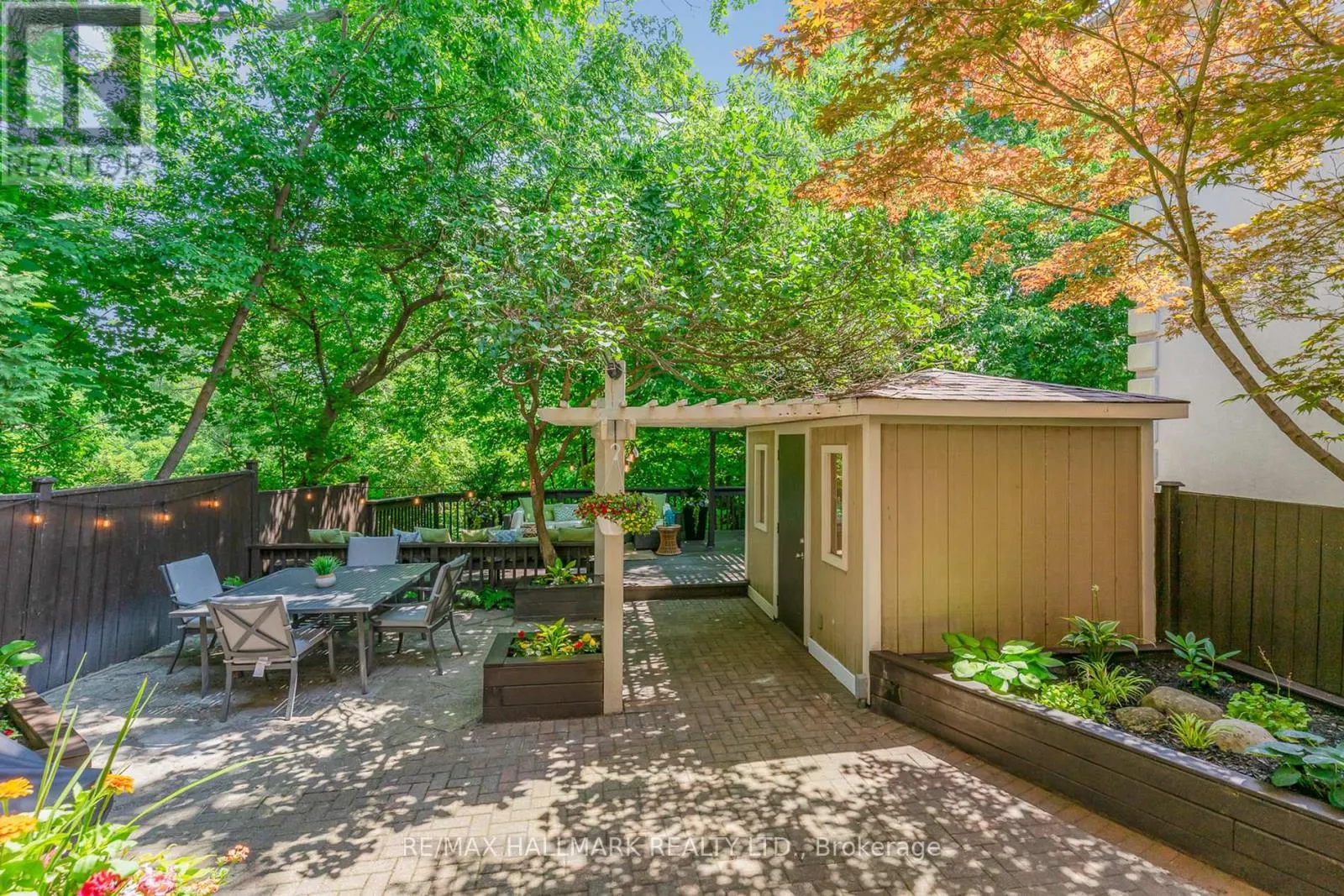 7 TIZZARD AVENUE