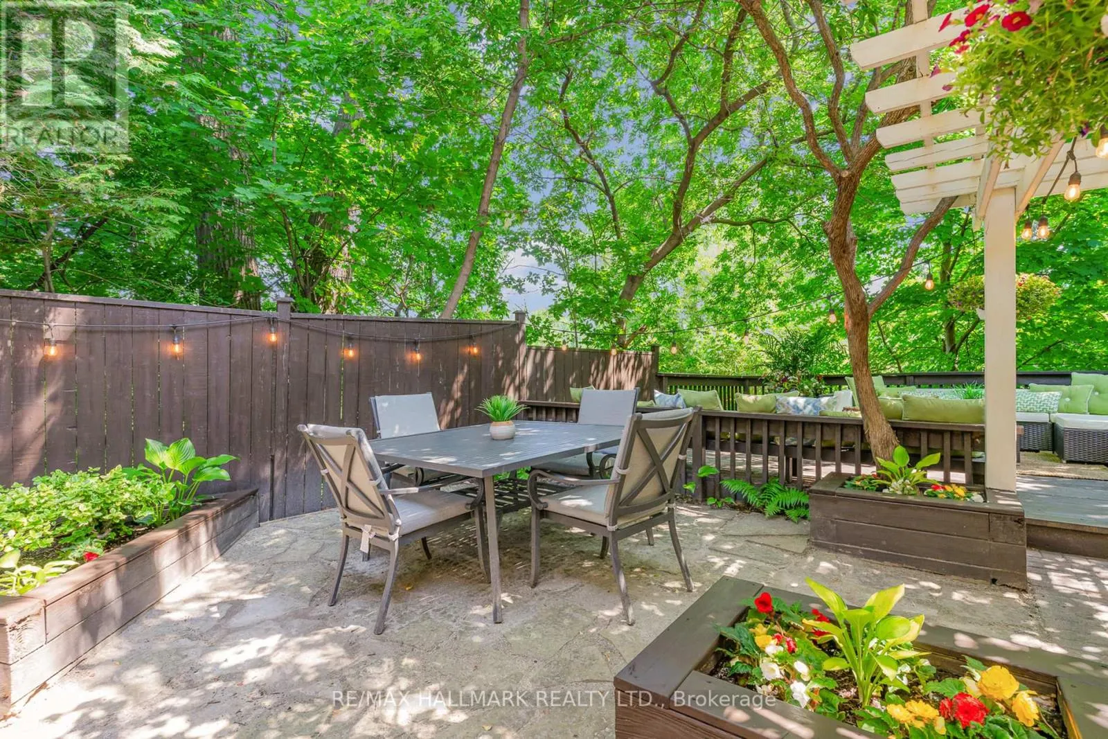 7 TIZZARD AVENUE