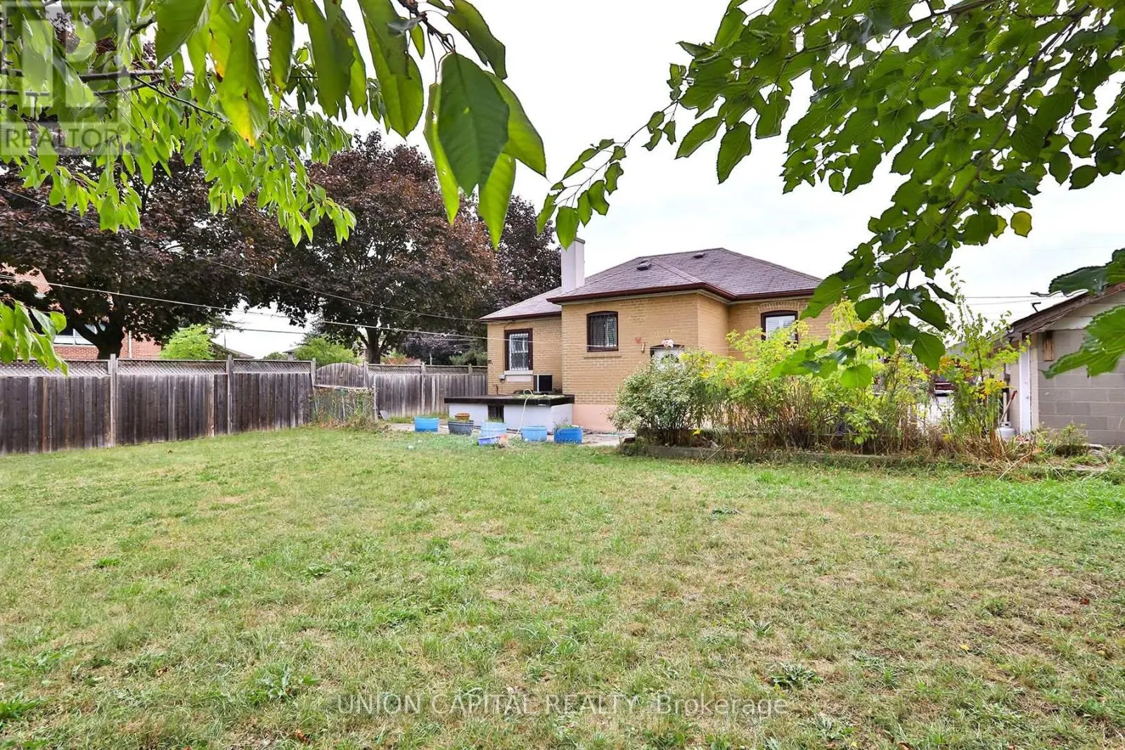 38 CLAVER AVENUE