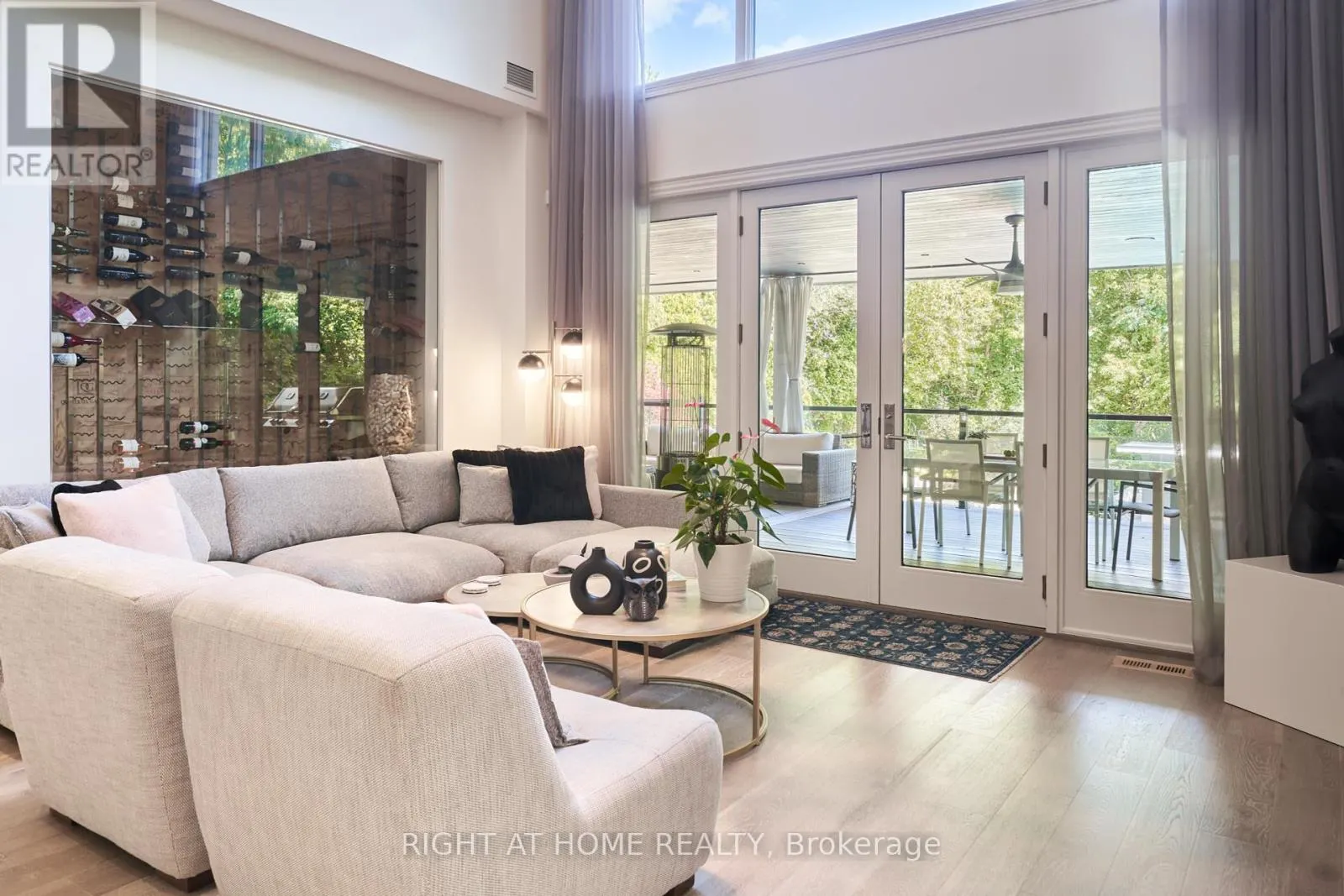 1305 ROYAL YORK ROAD
