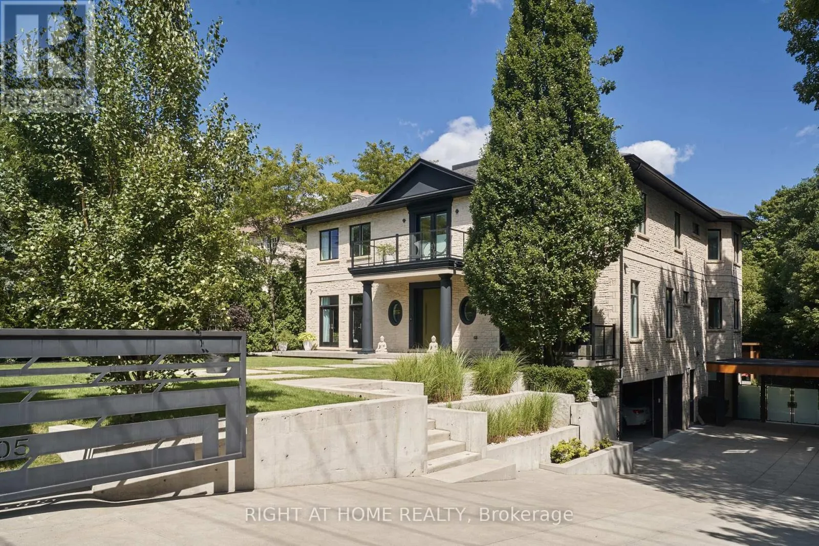 1305 ROYAL YORK ROAD