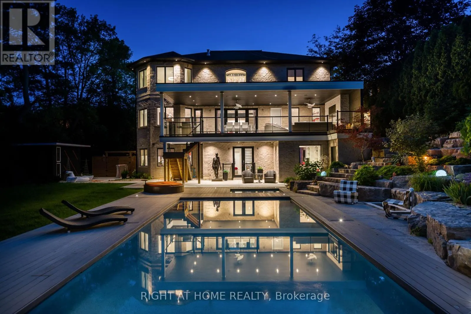 1305 ROYAL YORK ROAD