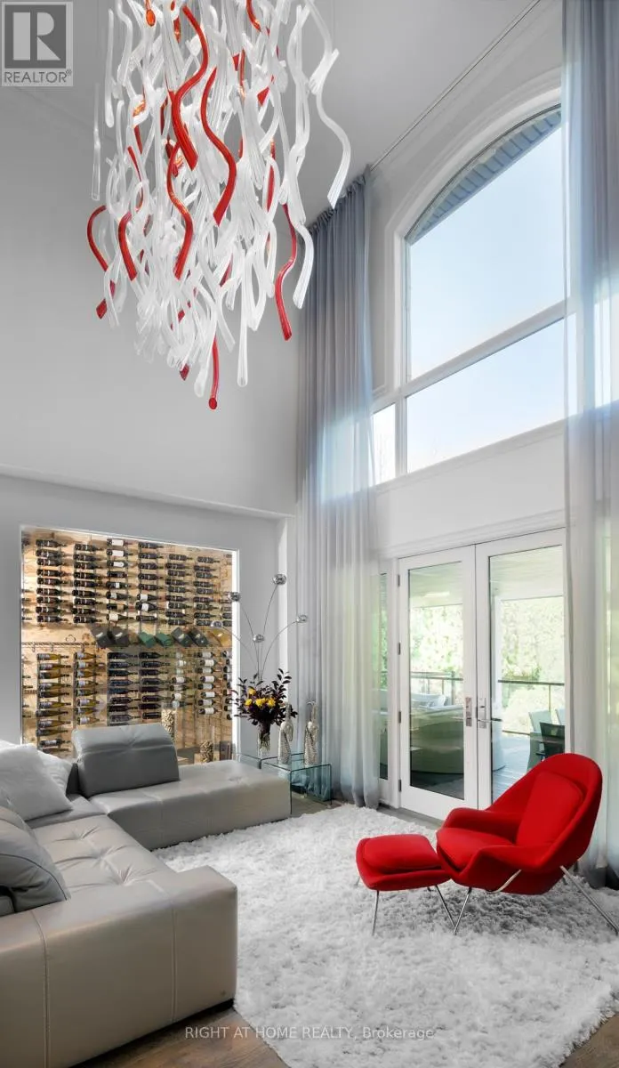 1305 ROYAL YORK ROAD