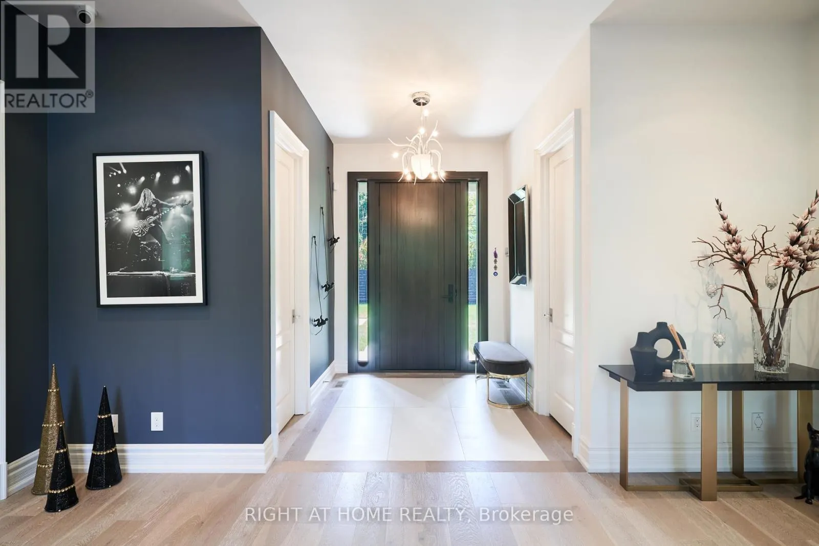 1305 ROYAL YORK ROAD