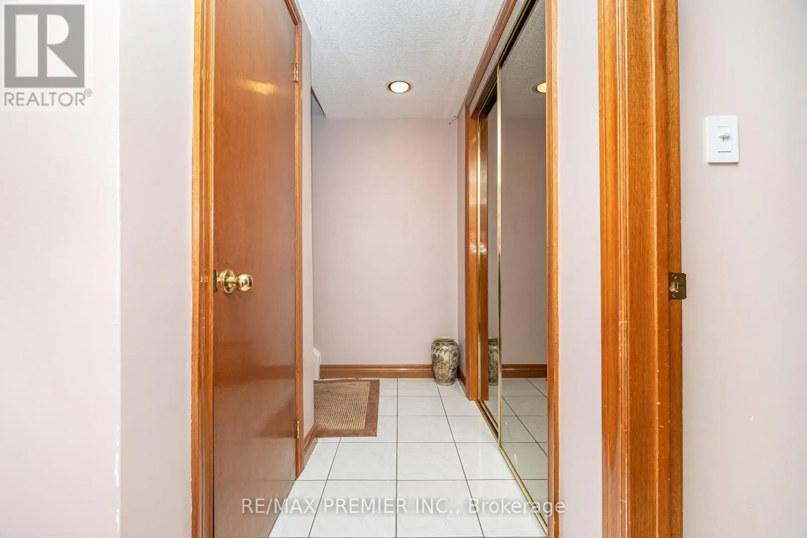 30 DELLBROOK CRESCENT