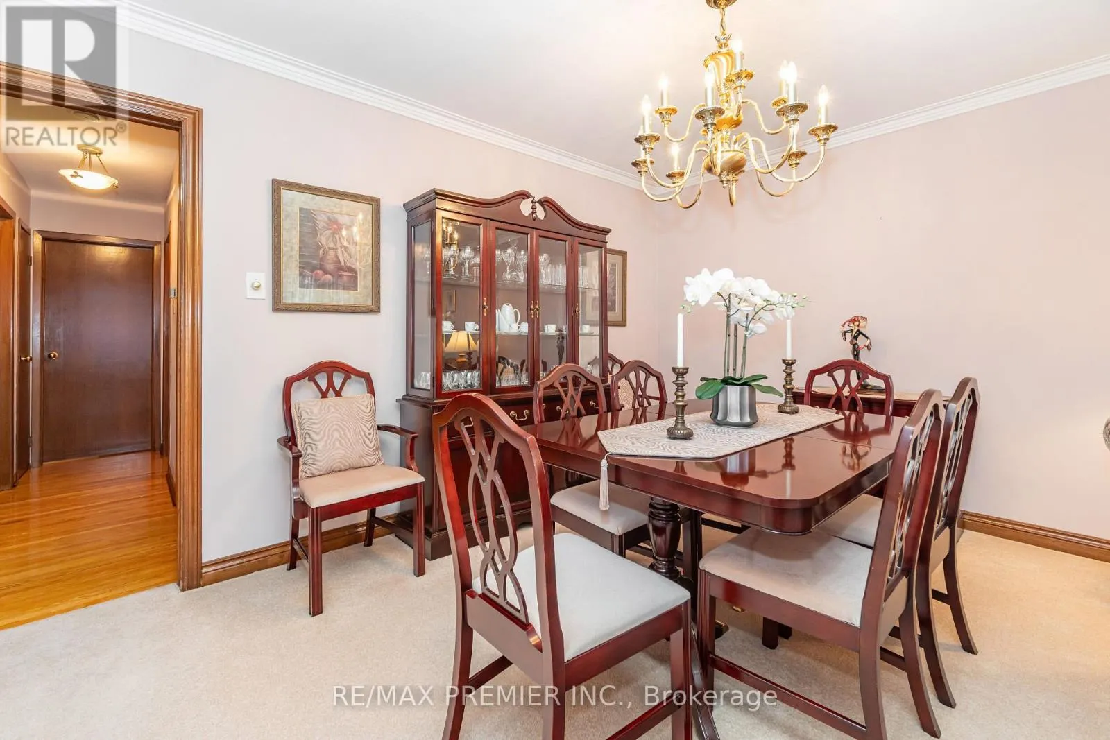 30 DELLBROOK CRESCENT