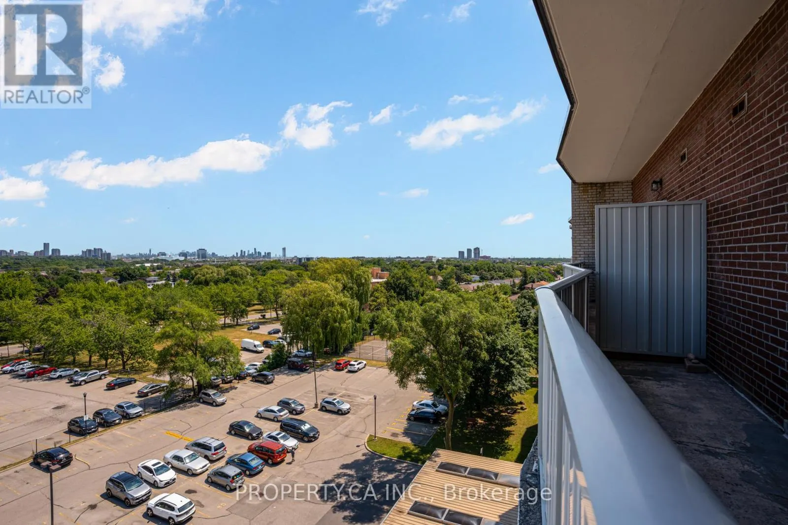 803 - 1660 BLOOR STREET E