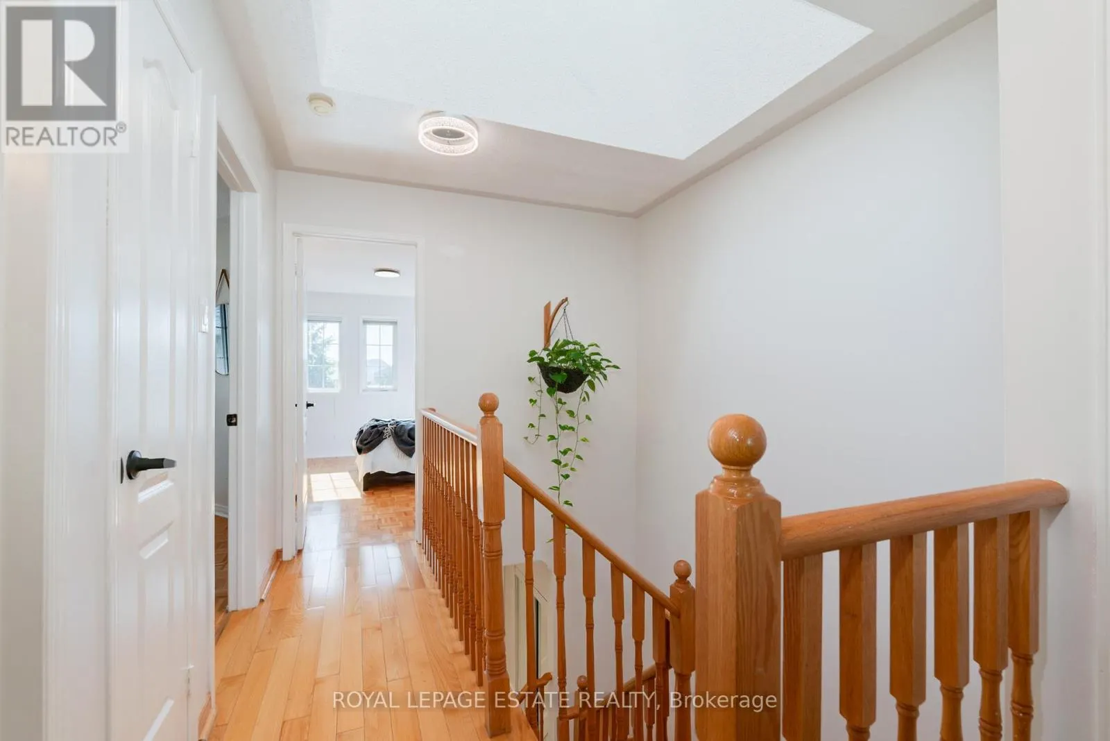 435 STONETREE COURT