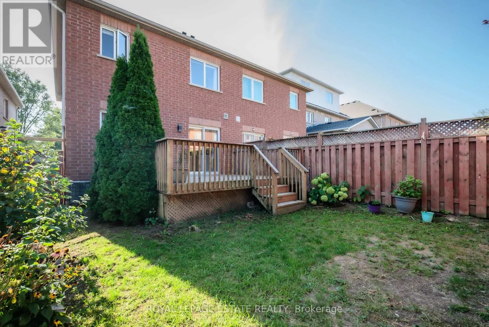 435 STONETREE COURT