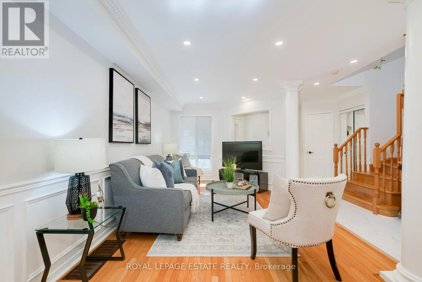 435 STONETREE COURT
