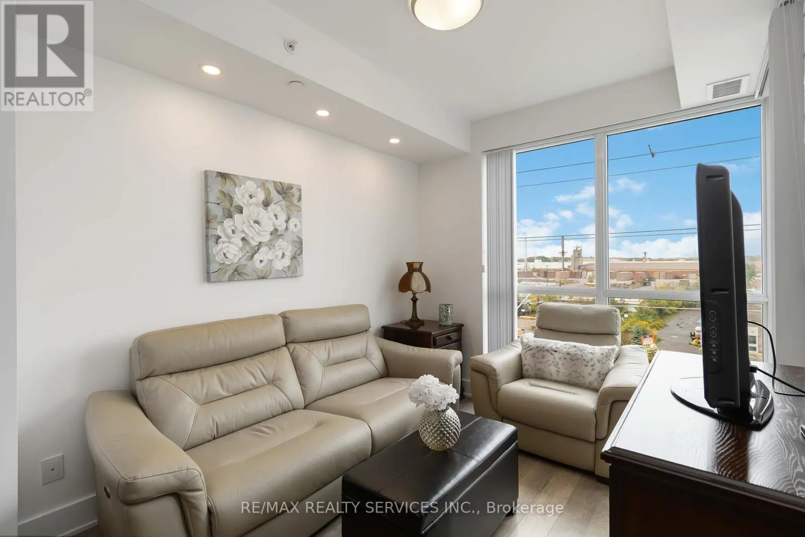 A531 - 5230 DUNDAS STREET