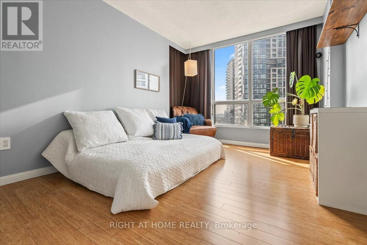 1011 - 101 SUBWAY CRESCENT