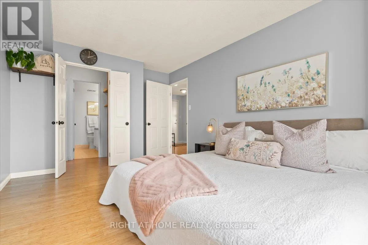 1011 - 101 SUBWAY CRESCENT