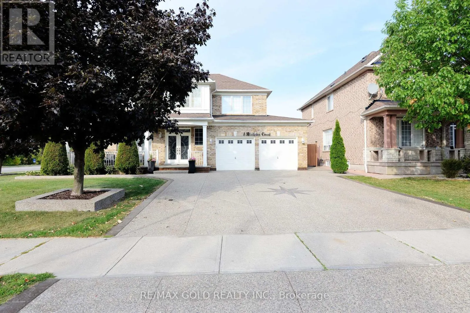 1 BLAKETON COURT