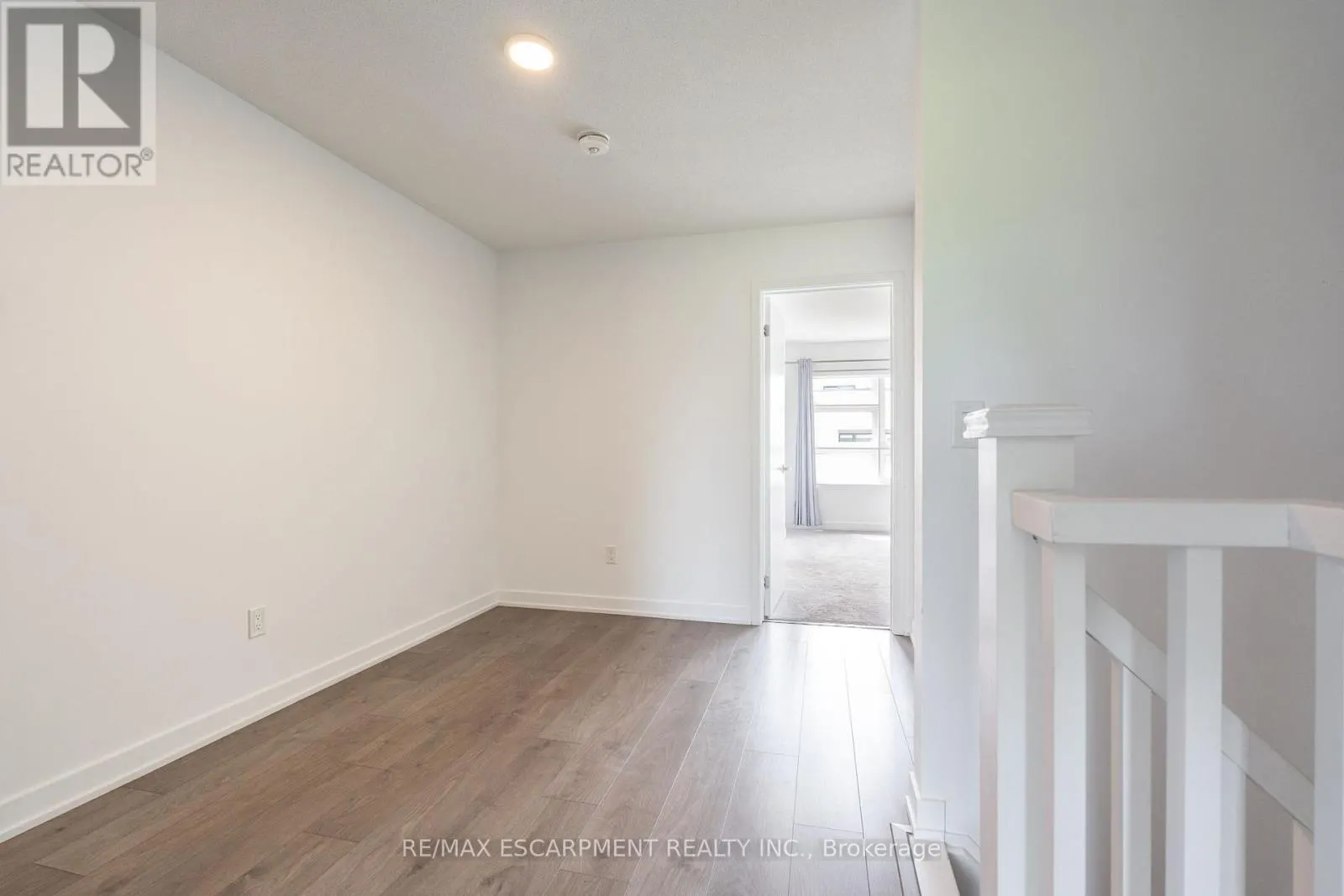 73 - 1121 COOKE BOULEVARD