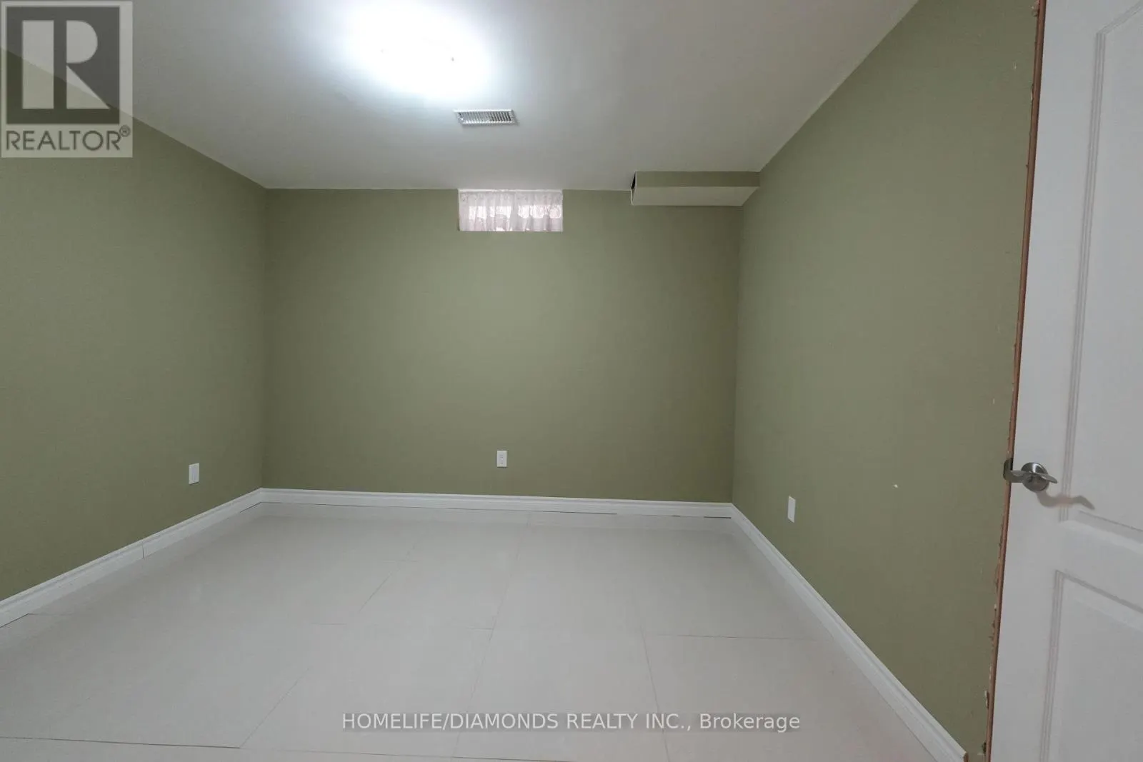 5267 BROOKWOOD COURT