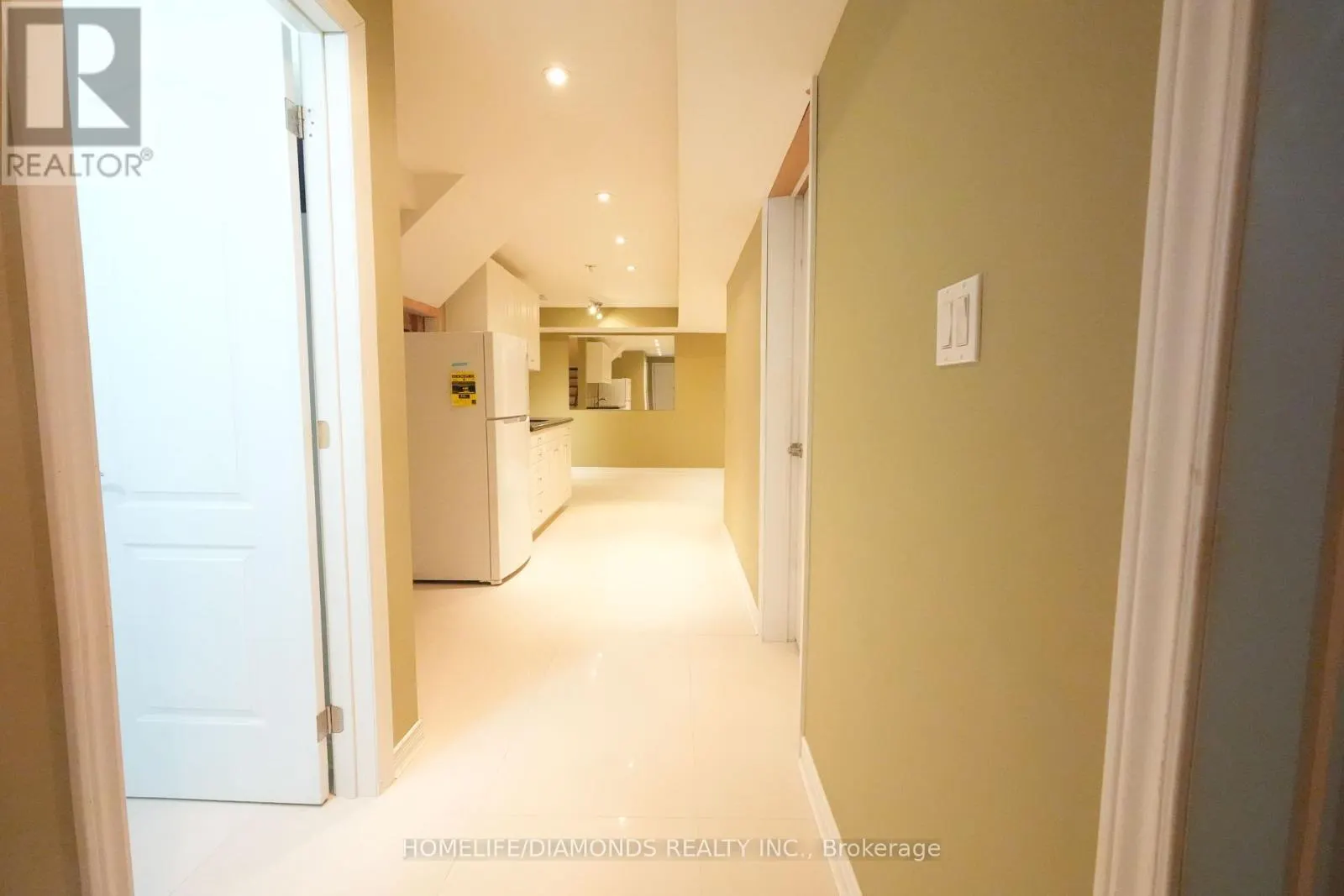 5267 BROOKWOOD COURT