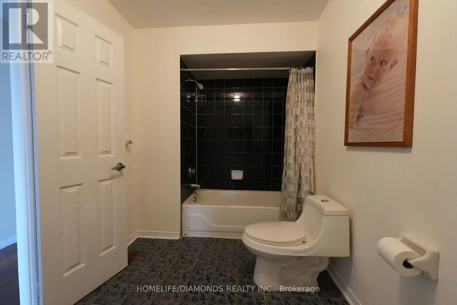 5267 BROOKWOOD COURT