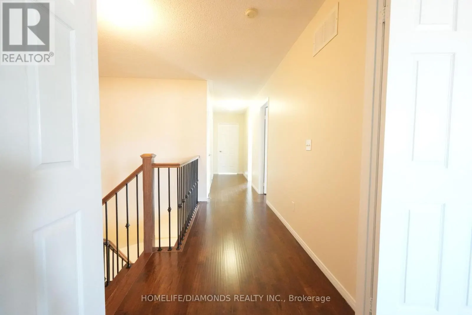 5267 BROOKWOOD COURT