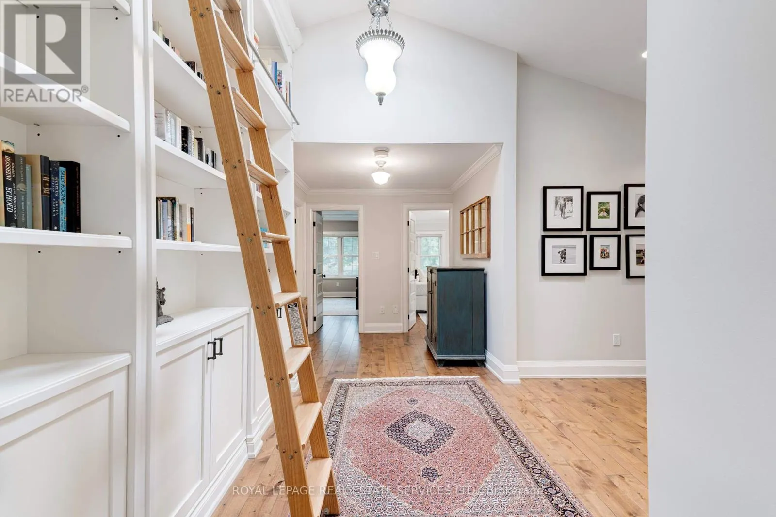 938 MEADOW WOOD ROAD