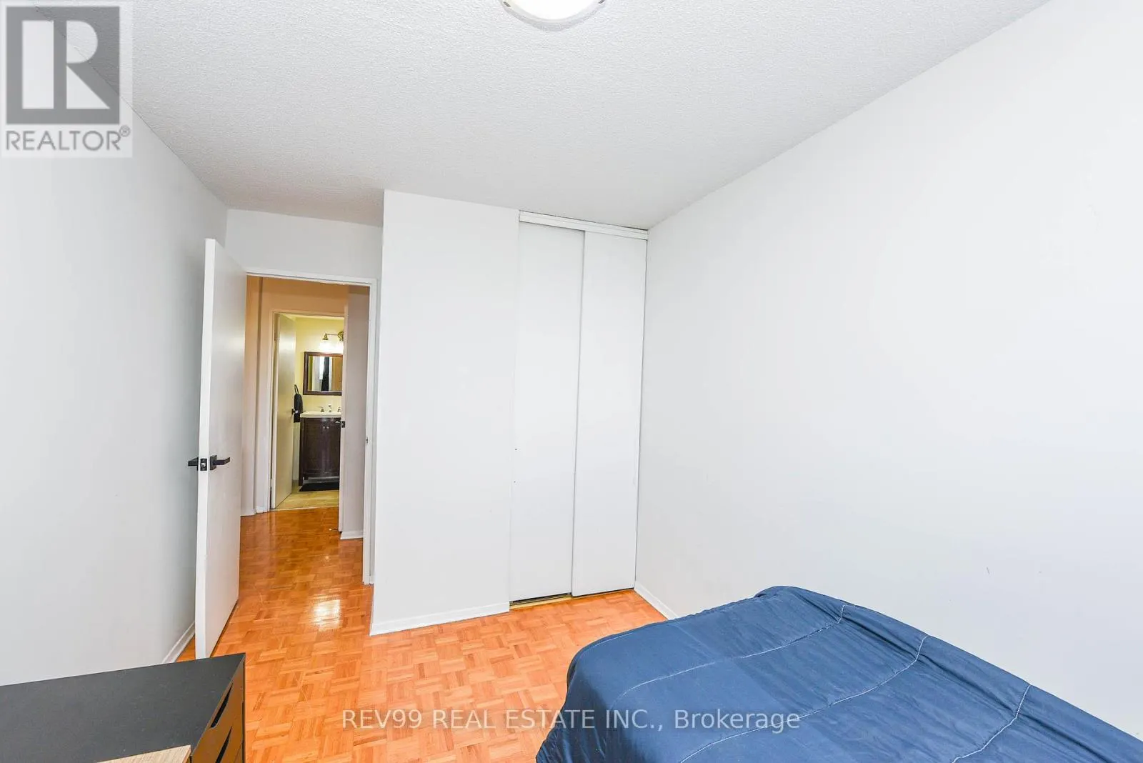 504 - 2121 ROCHE COURT