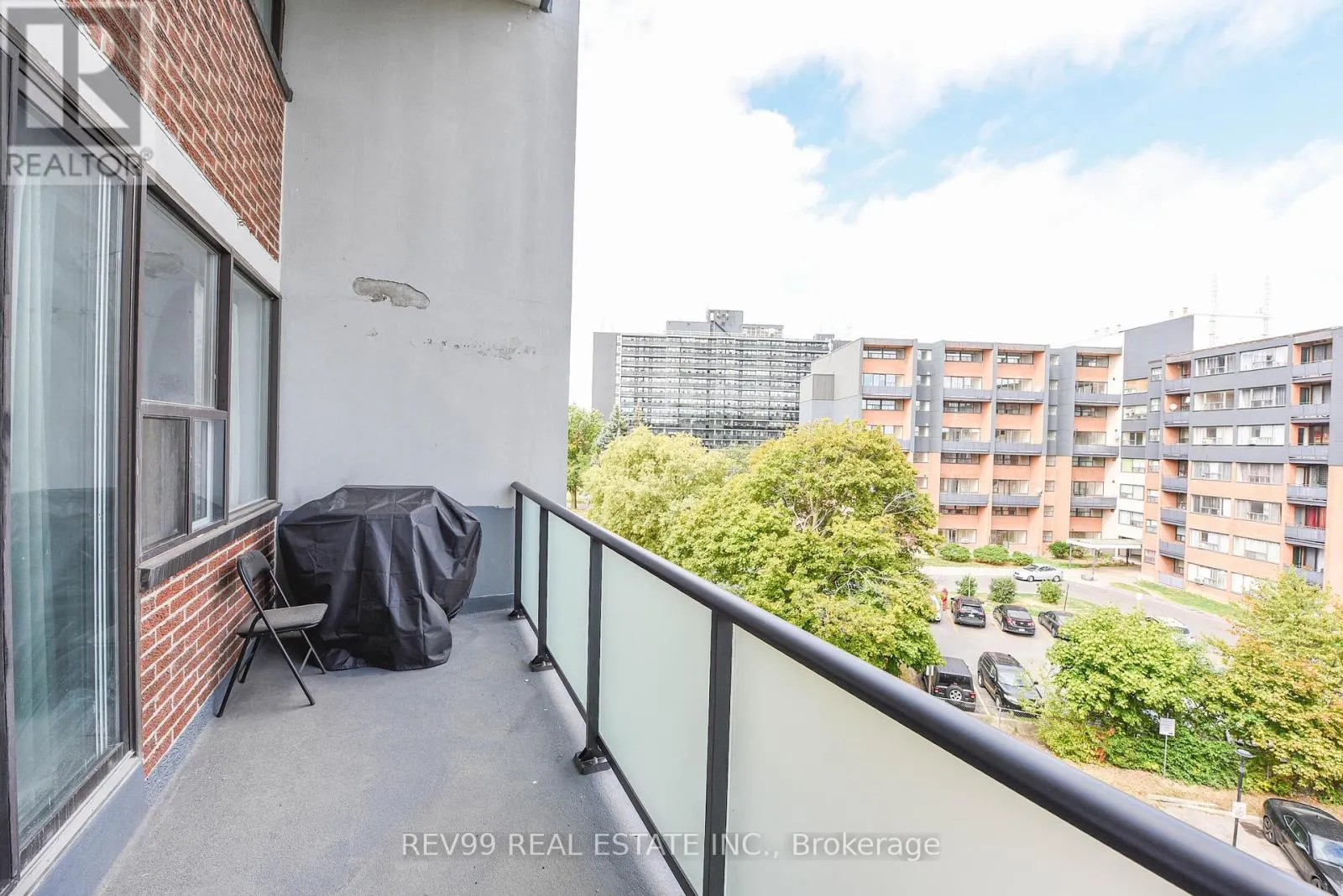 504 - 2121 ROCHE COURT