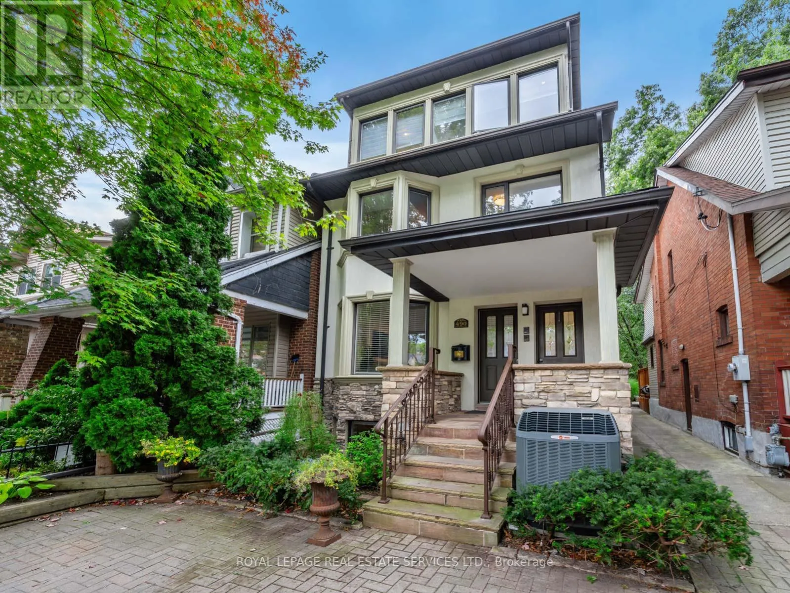 490 WINDERMERE AVENUE
