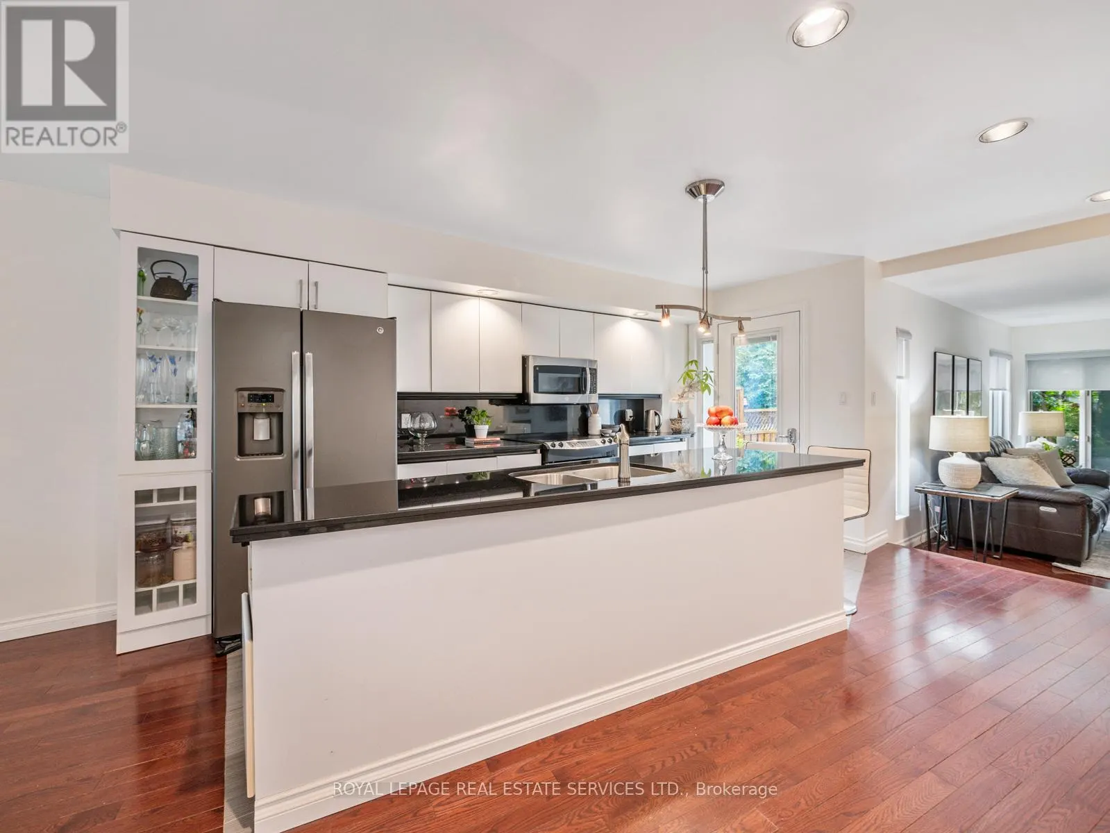 490 WINDERMERE AVENUE