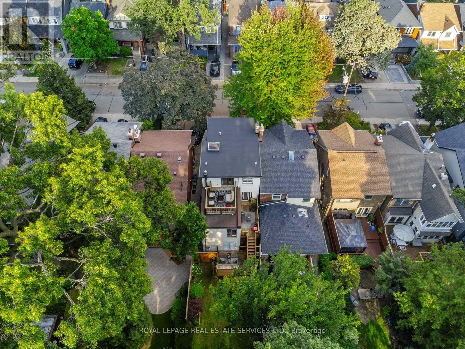 490 WINDERMERE AVENUE