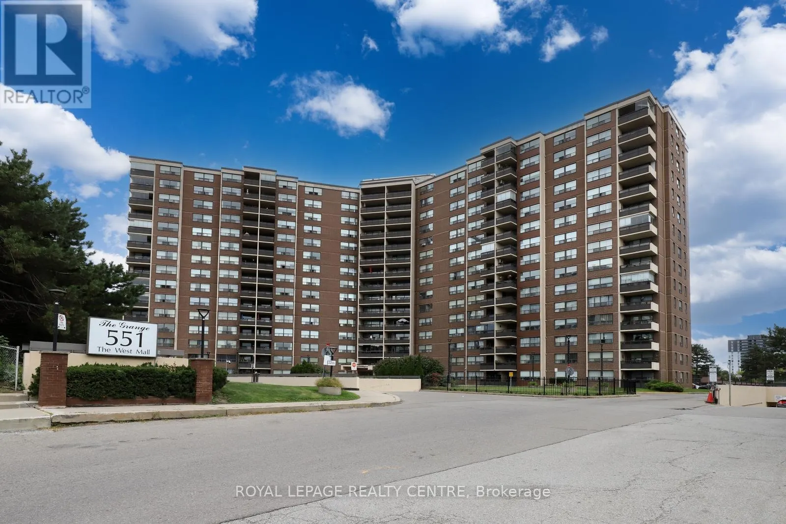 605 - 551 THE WEST MALL