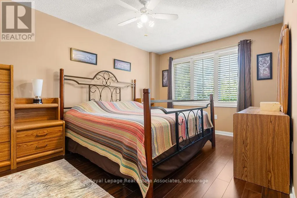 2221 BLUEGRASS LANE