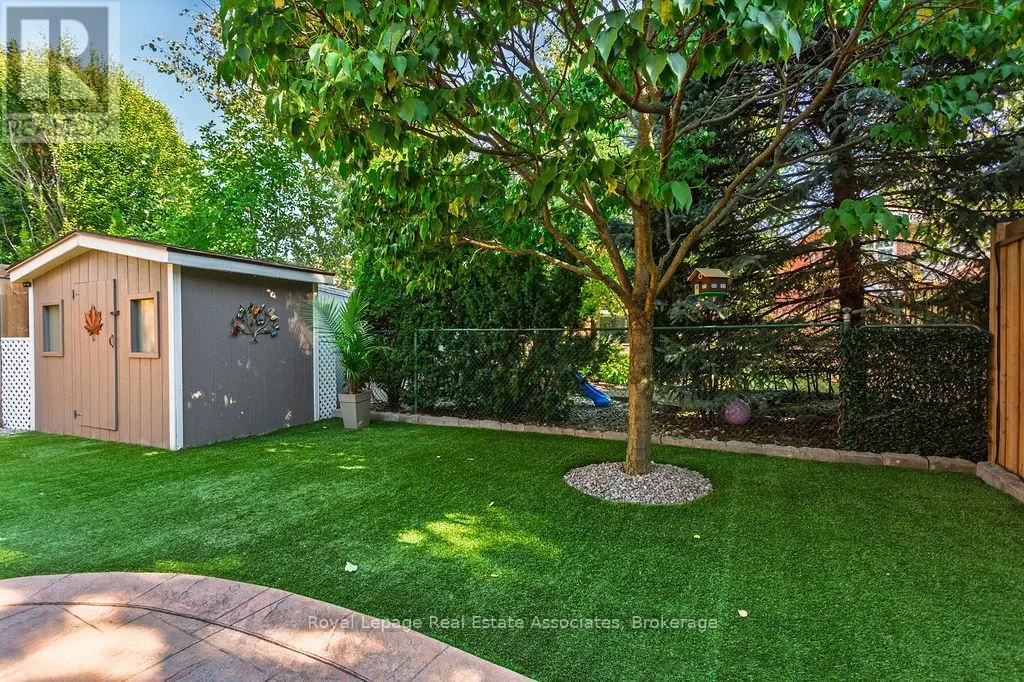 2221 BLUEGRASS LANE