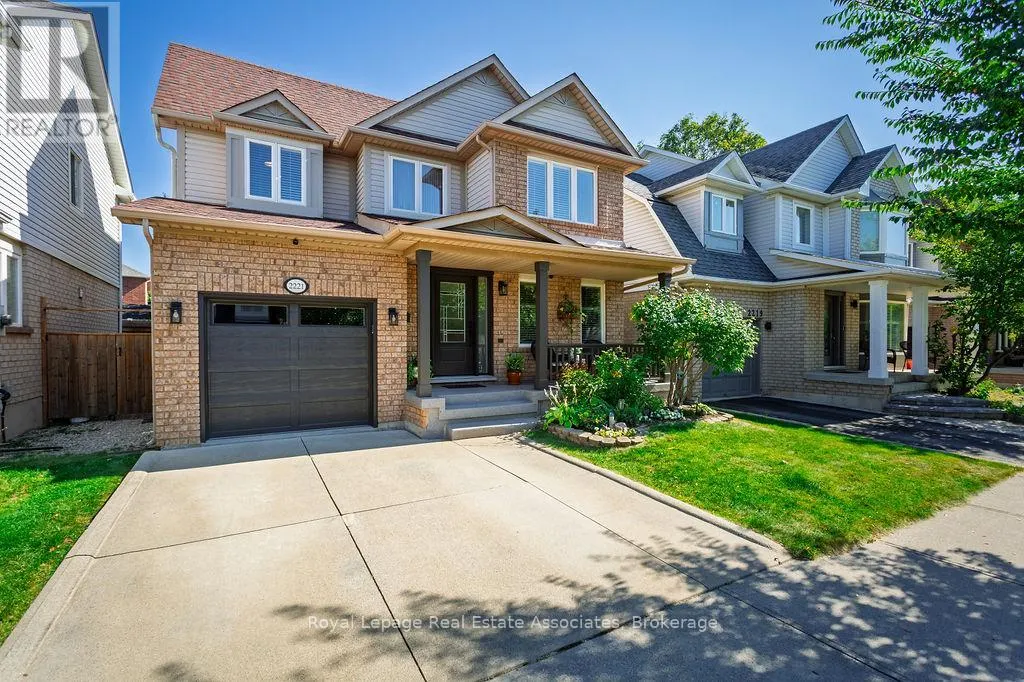 2221 BLUEGRASS LANE