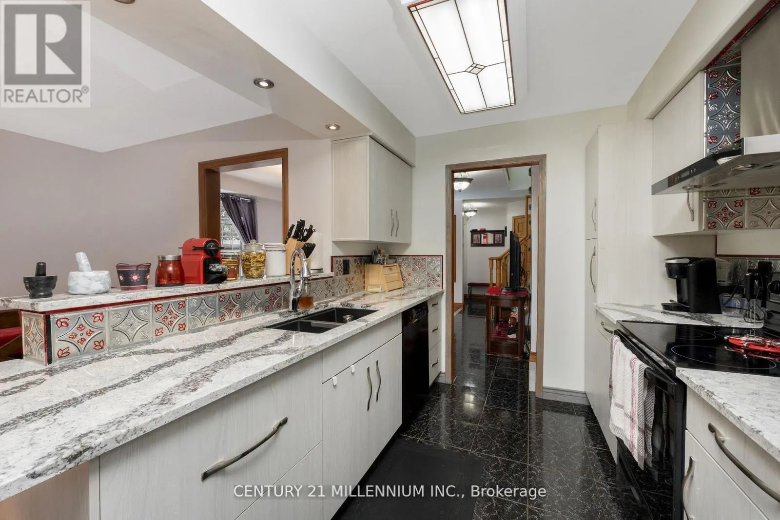 14 FORESTGROVE CIRCLE