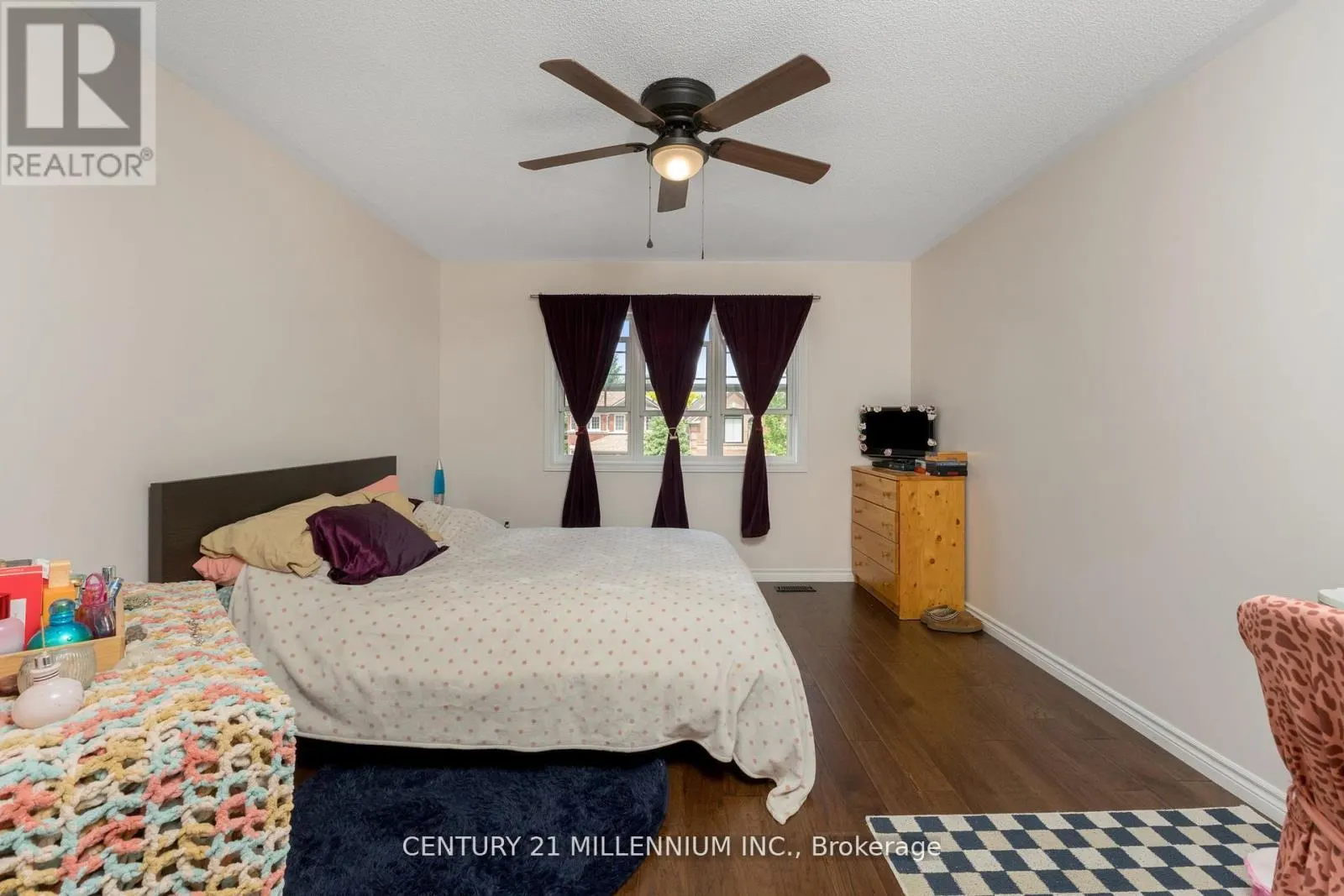 14 FORESTGROVE CIRCLE